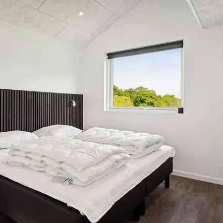 Henryk - 75m From The Sea By Interhome